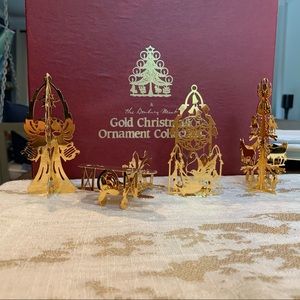 The Danbury Mint Gold Christmas Ornament (1984)